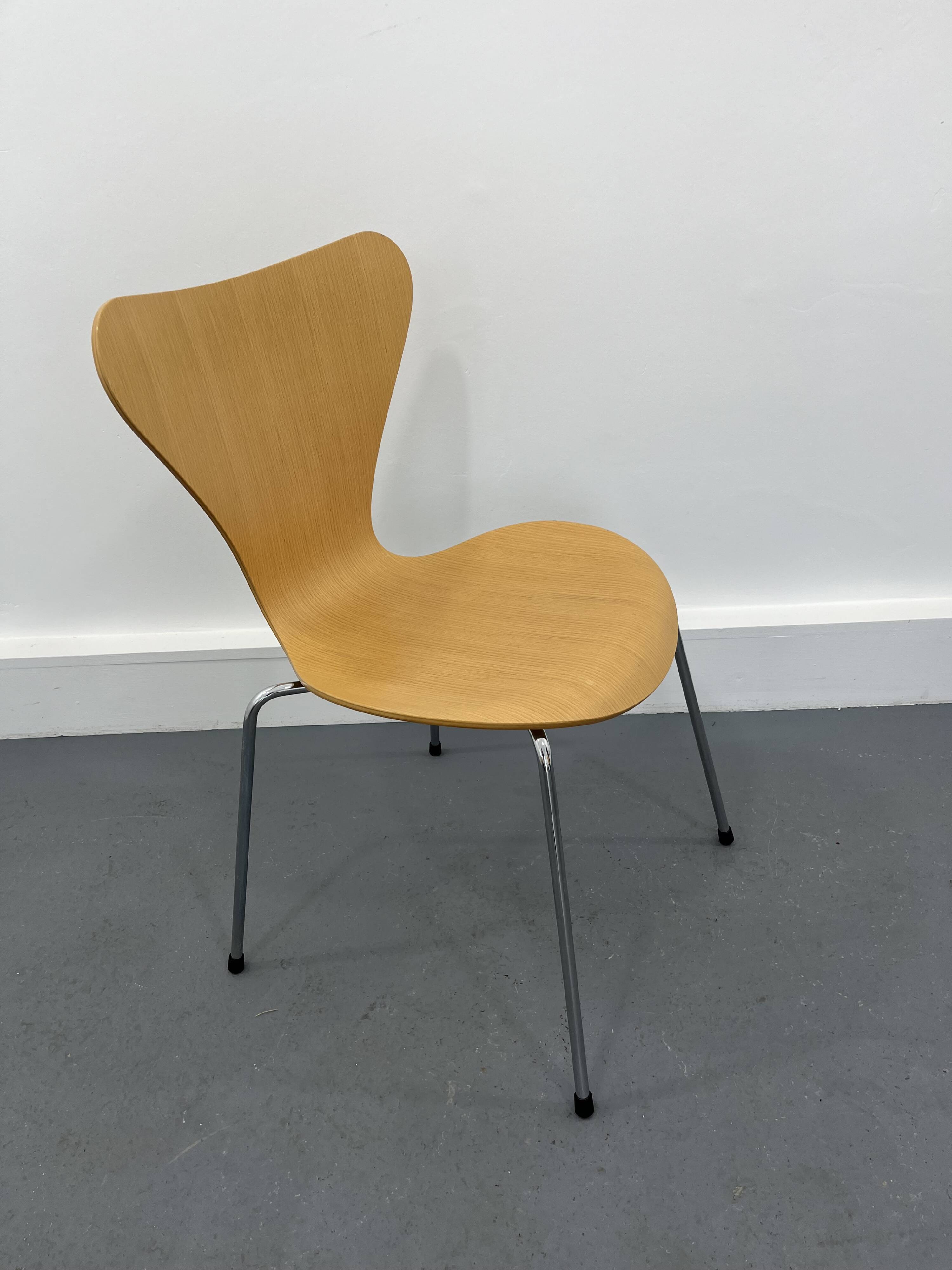 Chairs 3107 by Arne Jacobsen for Fritz Hansen, 1990s
