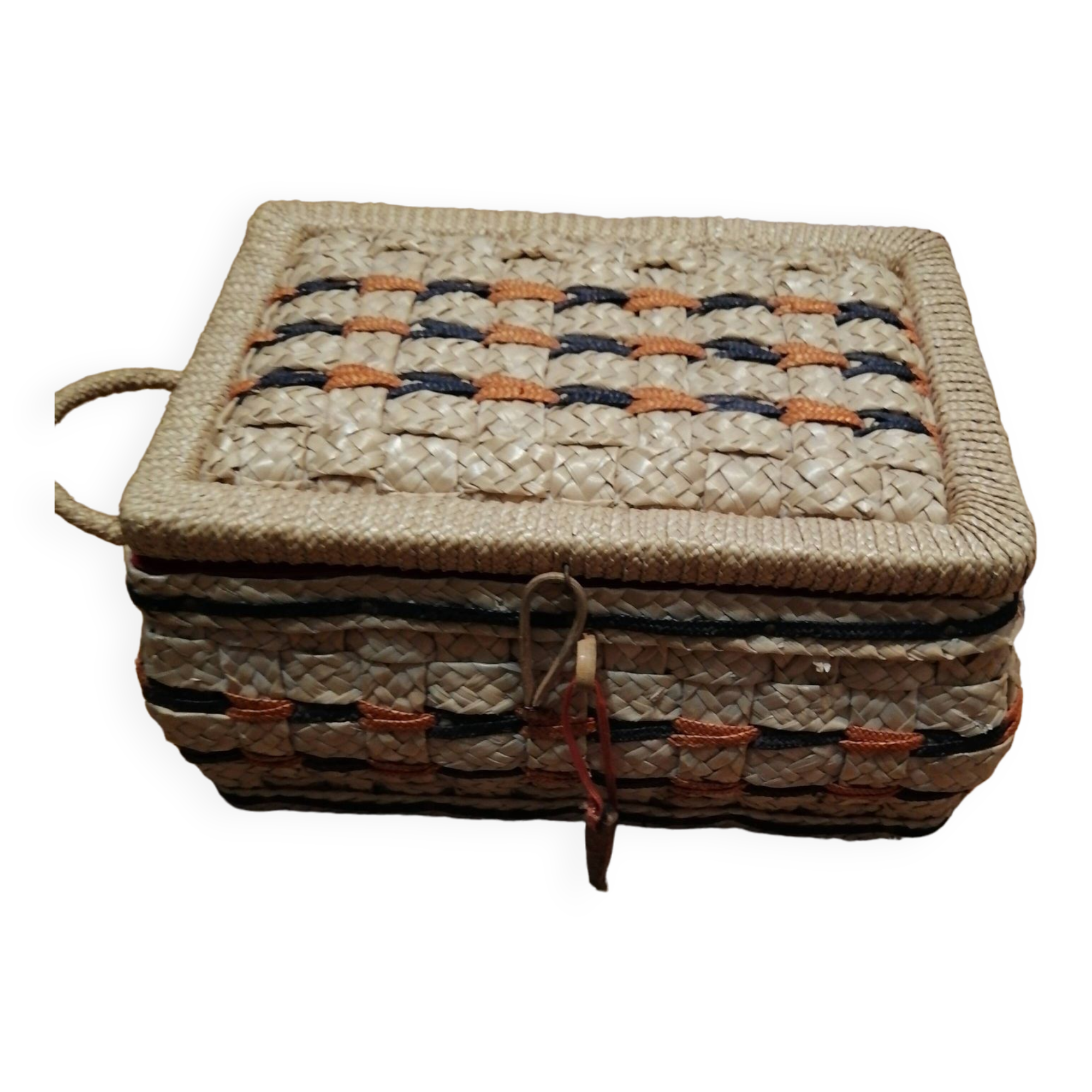 Petite boite a couture en osier vintage