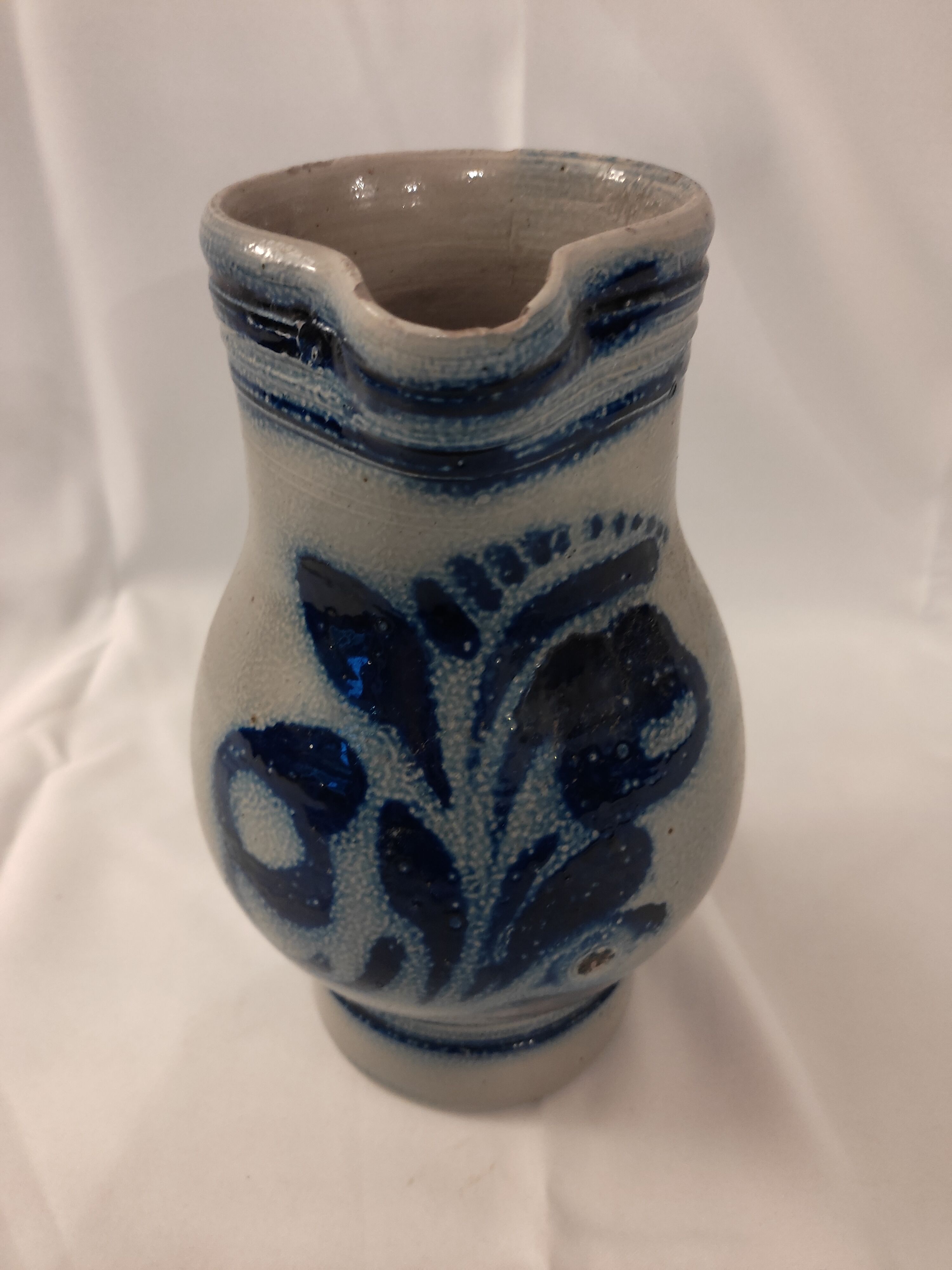 Water jug in Alsace sandstone