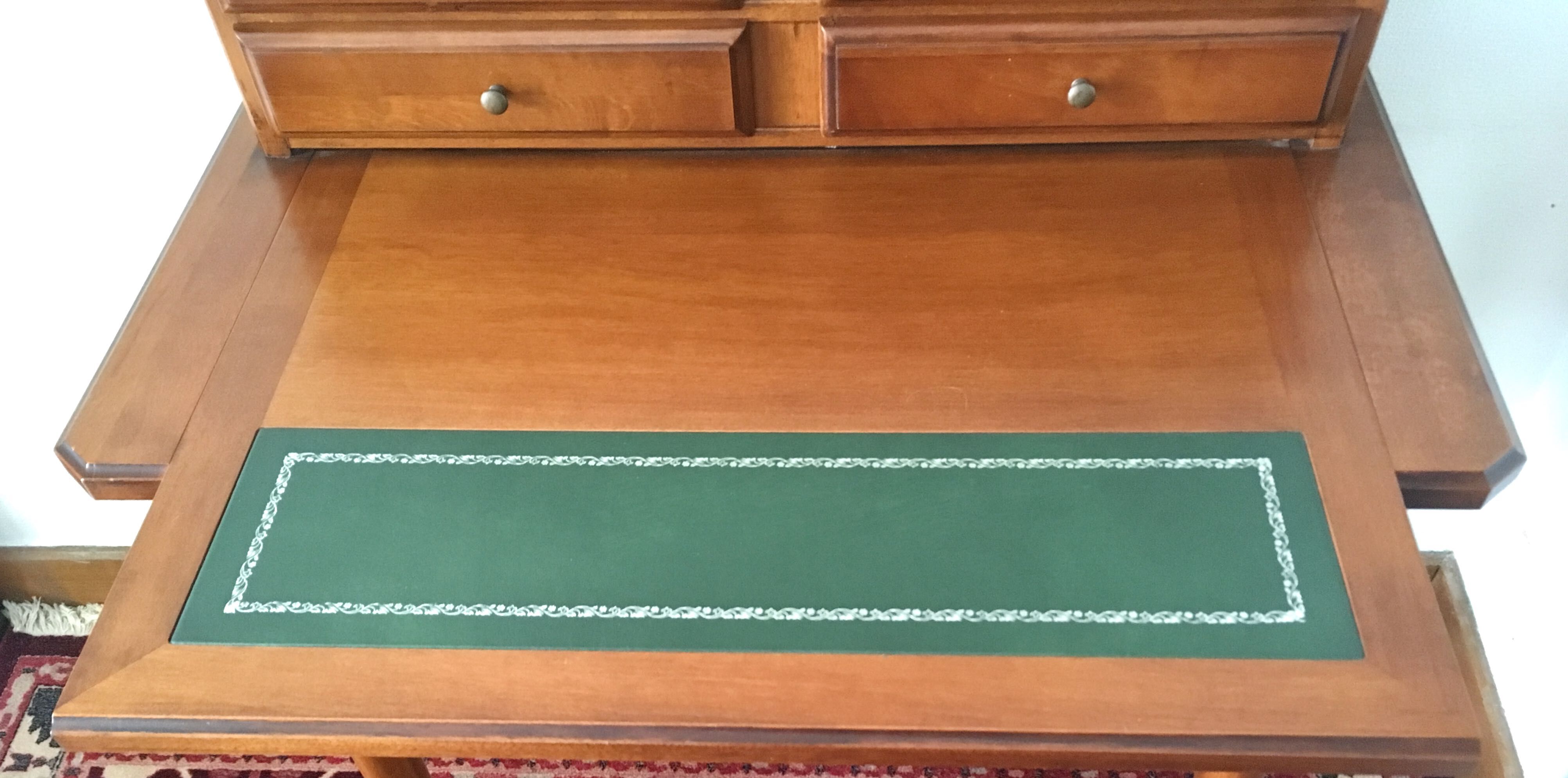 Bureau merisier à tablette rétractable