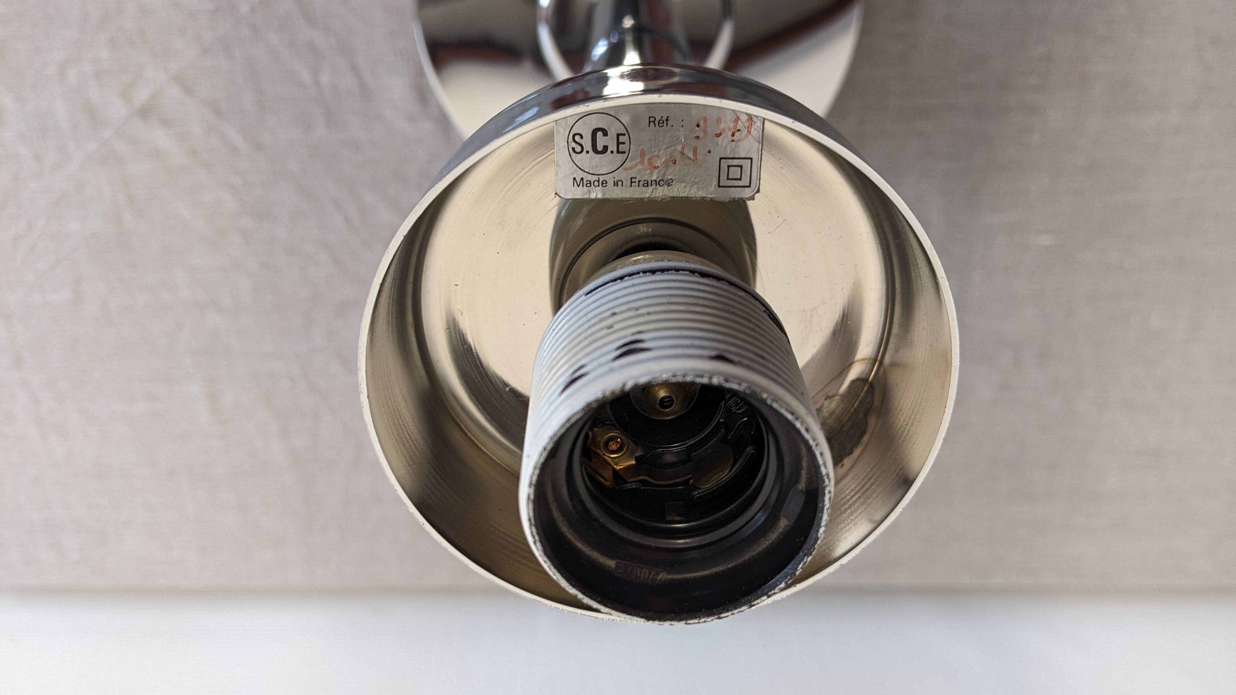 Modernist lamp model New-York by S.C.E for Habitat, France around 1970.