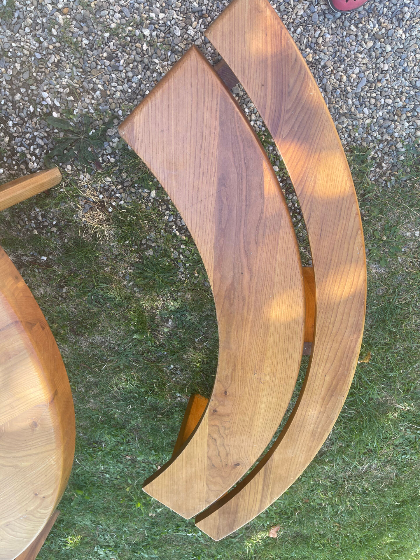 Round table + 2 chairs and 2 rounded benches suitable for the table.