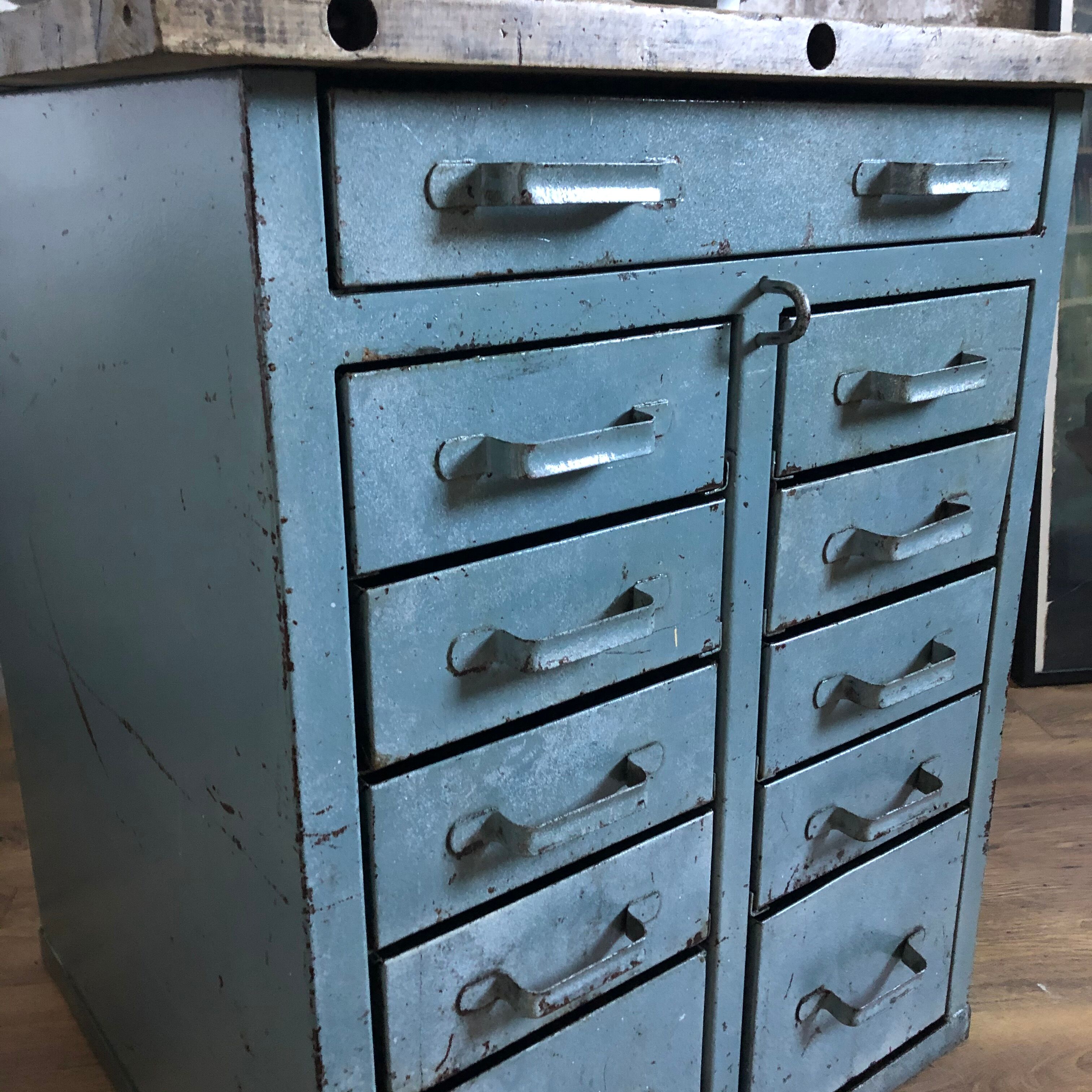 Workshop furniture with drawers, metal and wood