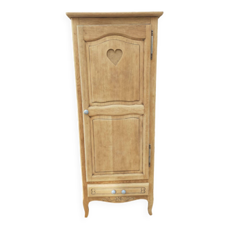 Armoire en chêne massif