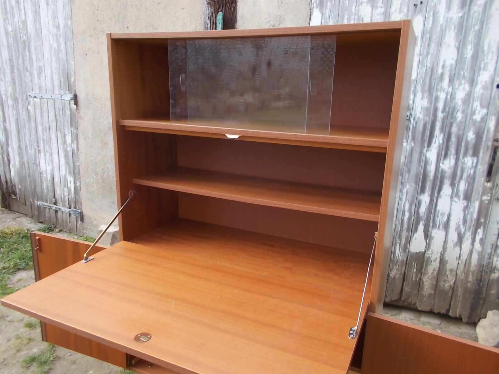 Scandinavian Royal Board Secretary of the 1960s