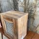 Armoirette murale en bois brut