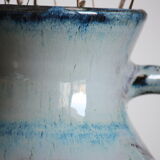 Blue vase with coves