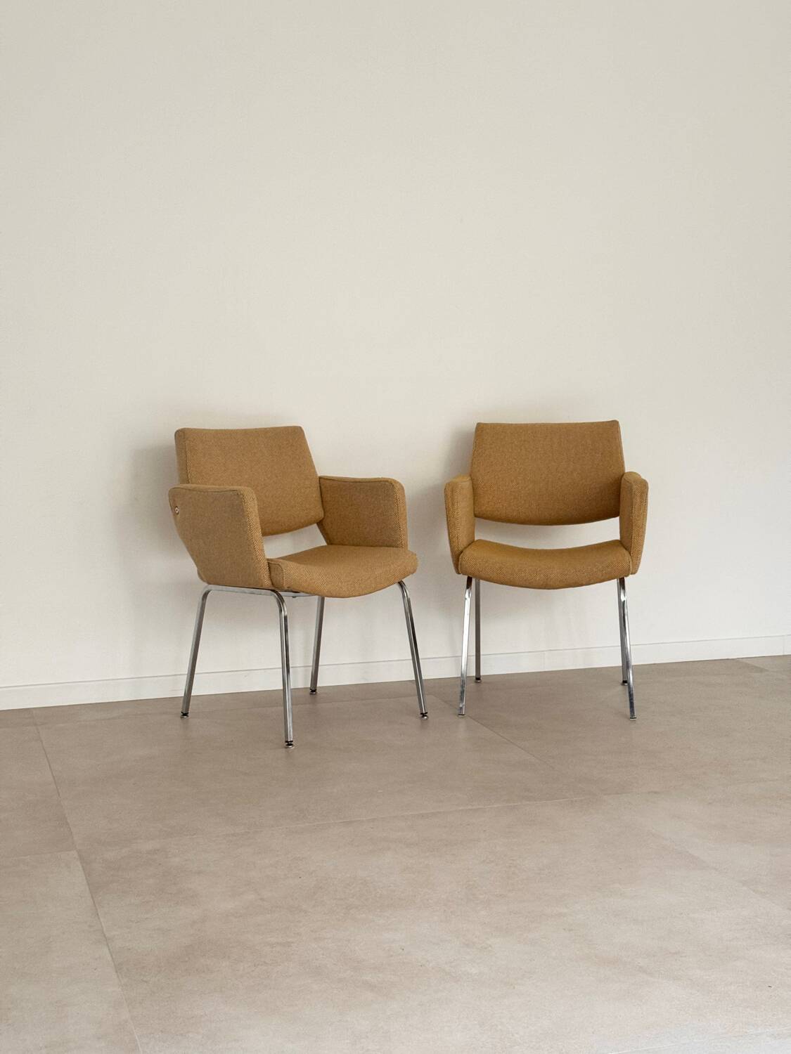 Paire de fauteuils, 1960