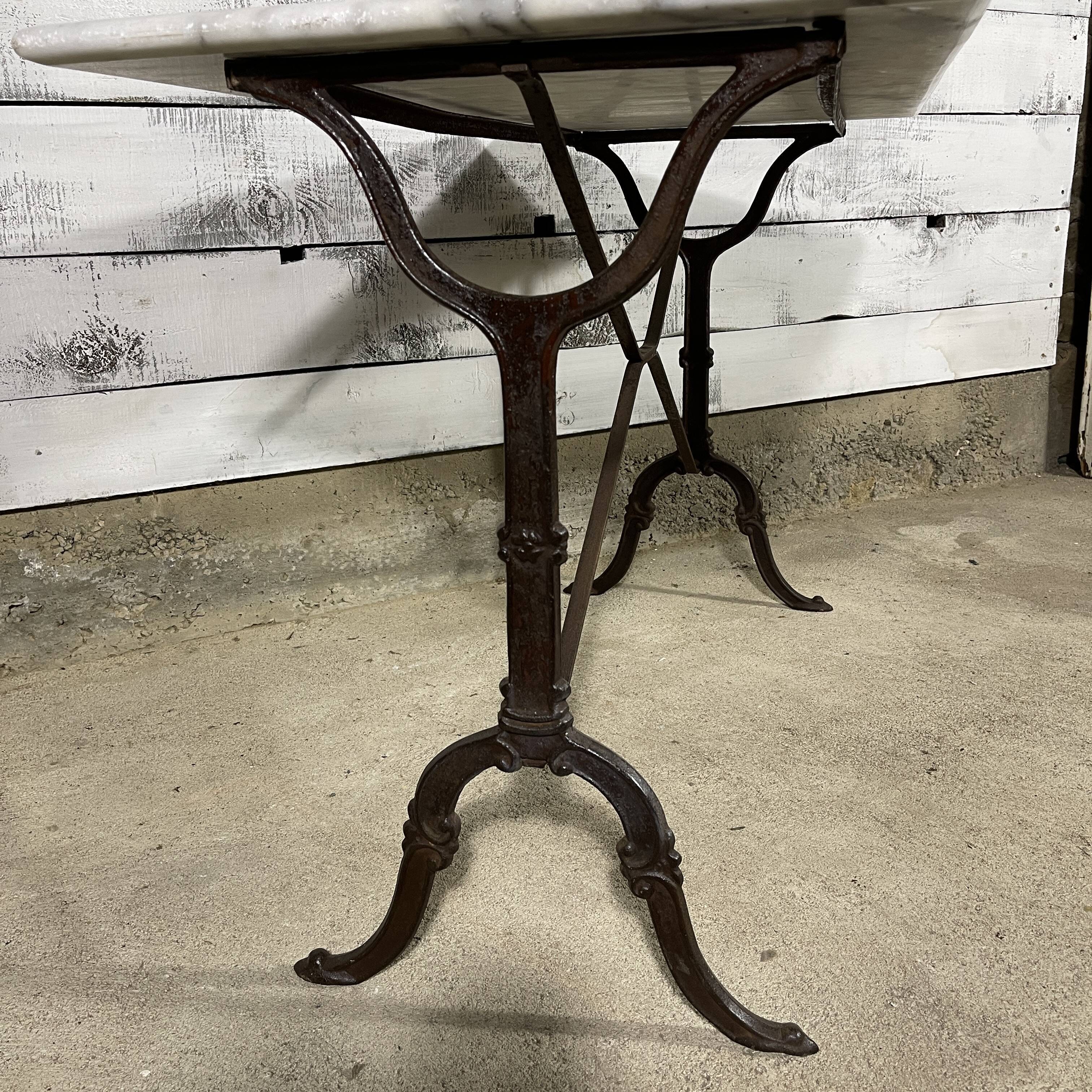 Table bistro marble tray