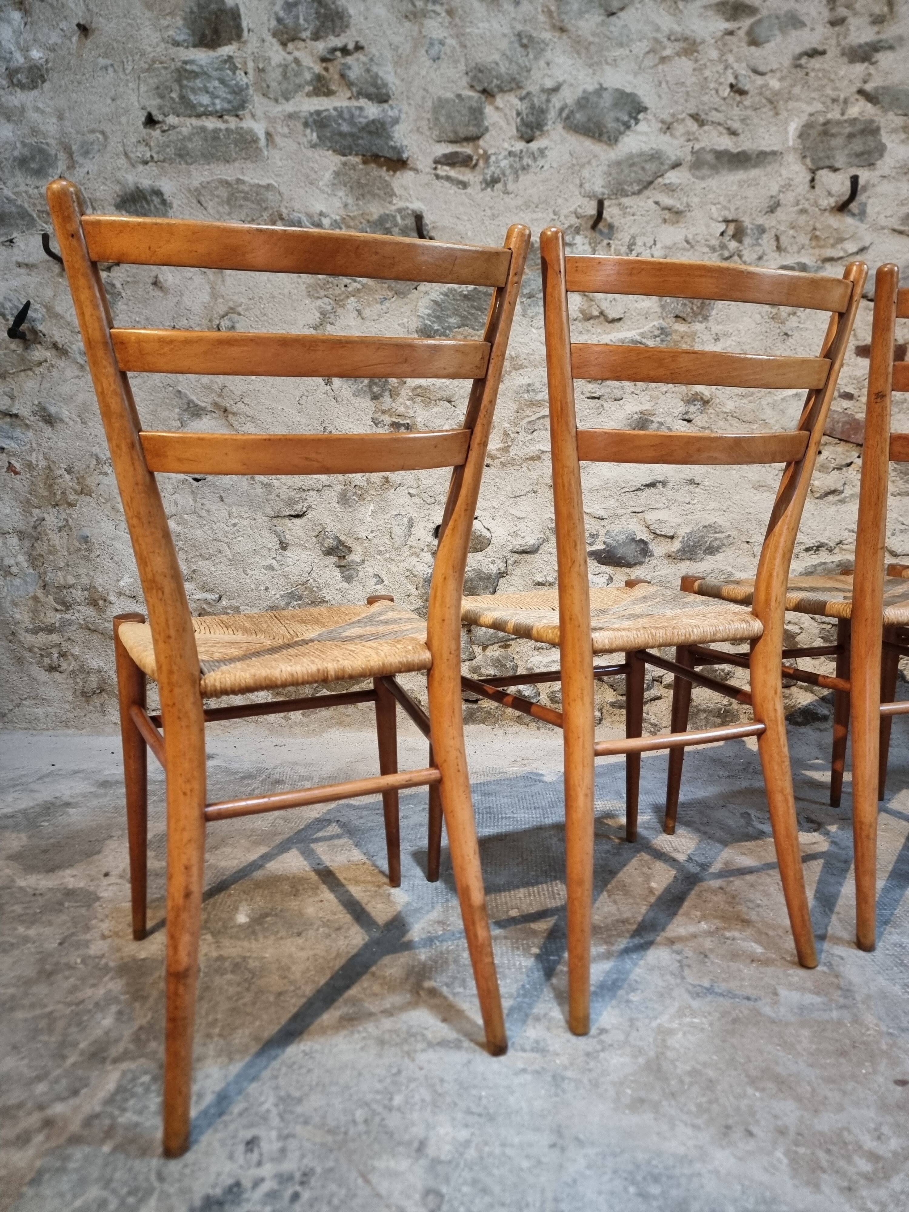 Ensemble de 4 chaises de salle à manger italiennes mid-century avec assises tressées, vers 1950–1970