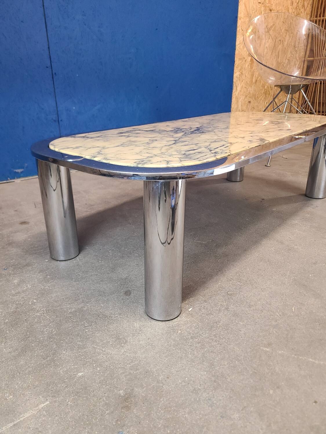 Italian design coffee table from the 70s, marble and chrome