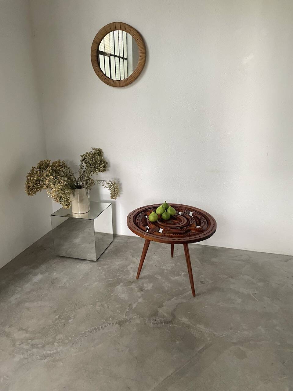 60s tripod coffee table in chiseled wood