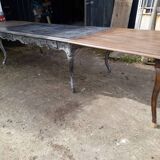 Farm table