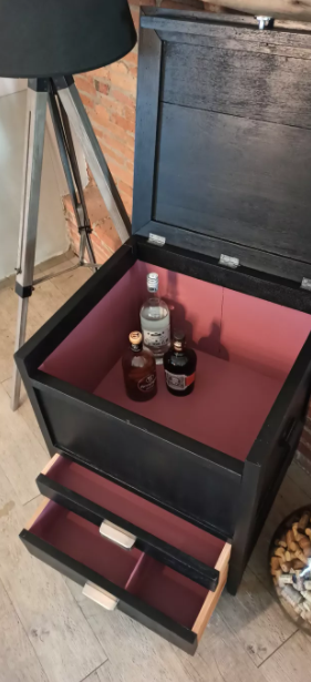 Bar furniture / chest drawer