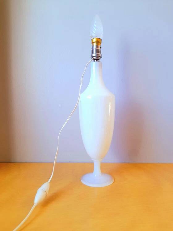 Lampe en opaline Sèvres France