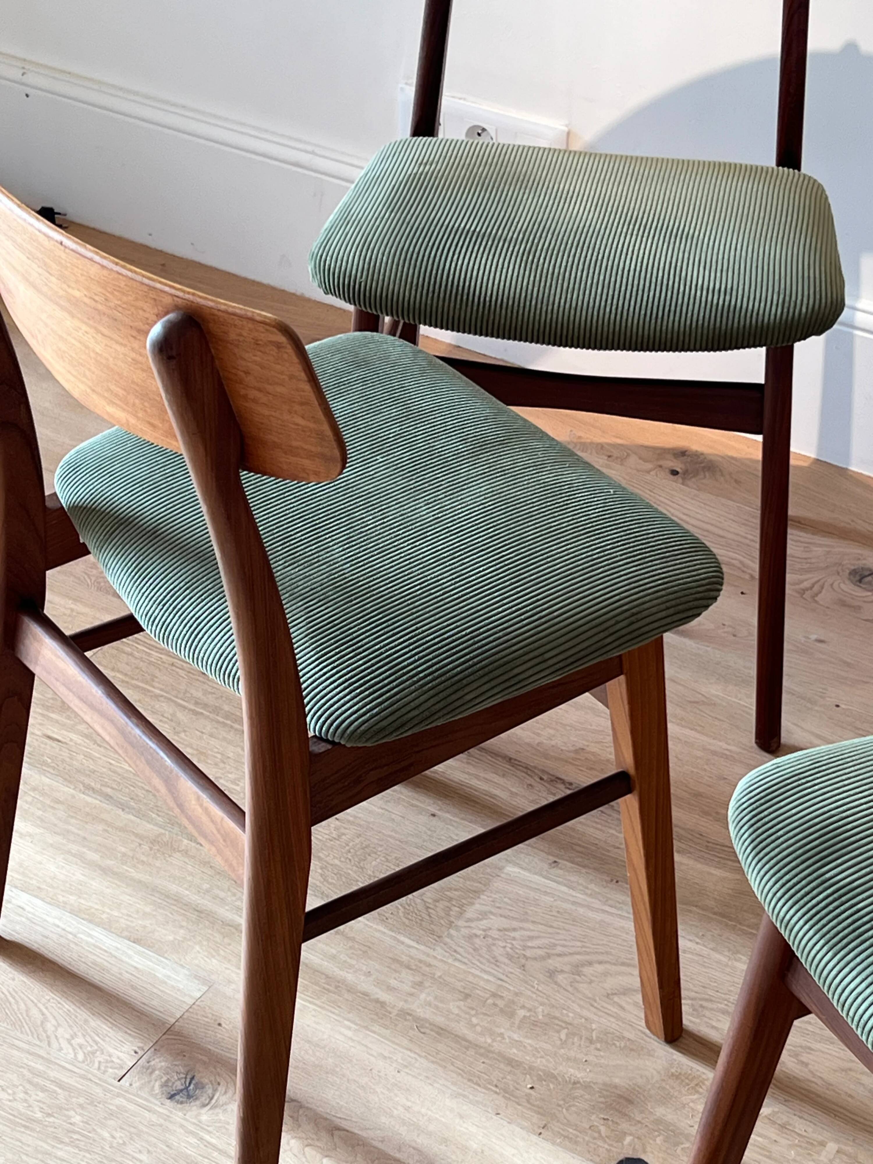 Set of 4 Scandinavian teak chairs – Model "Kristin" – 1960s