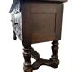 Buffet / armoire sculptée en bois vintage