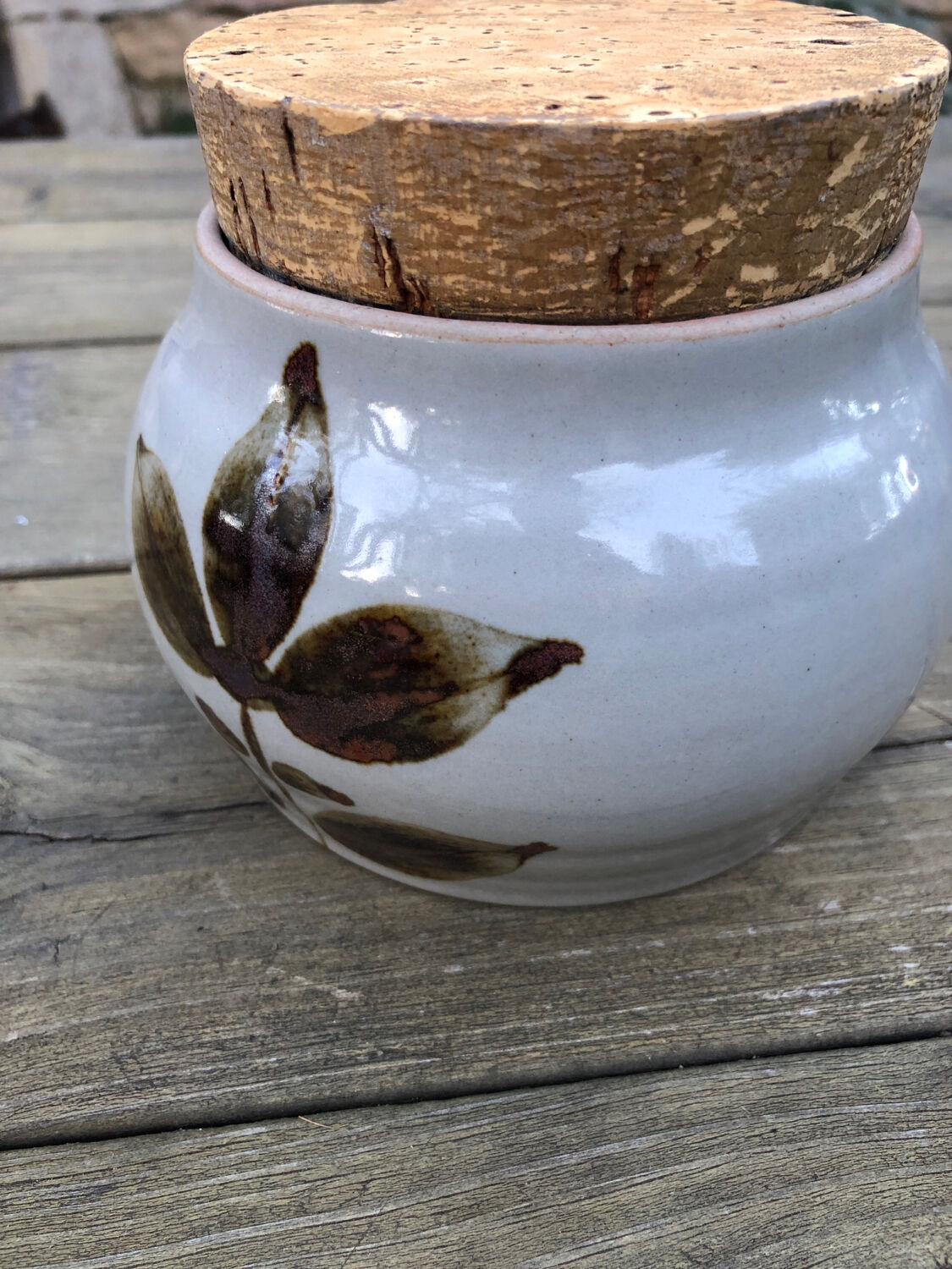 Arnon stoneware enamelled pot