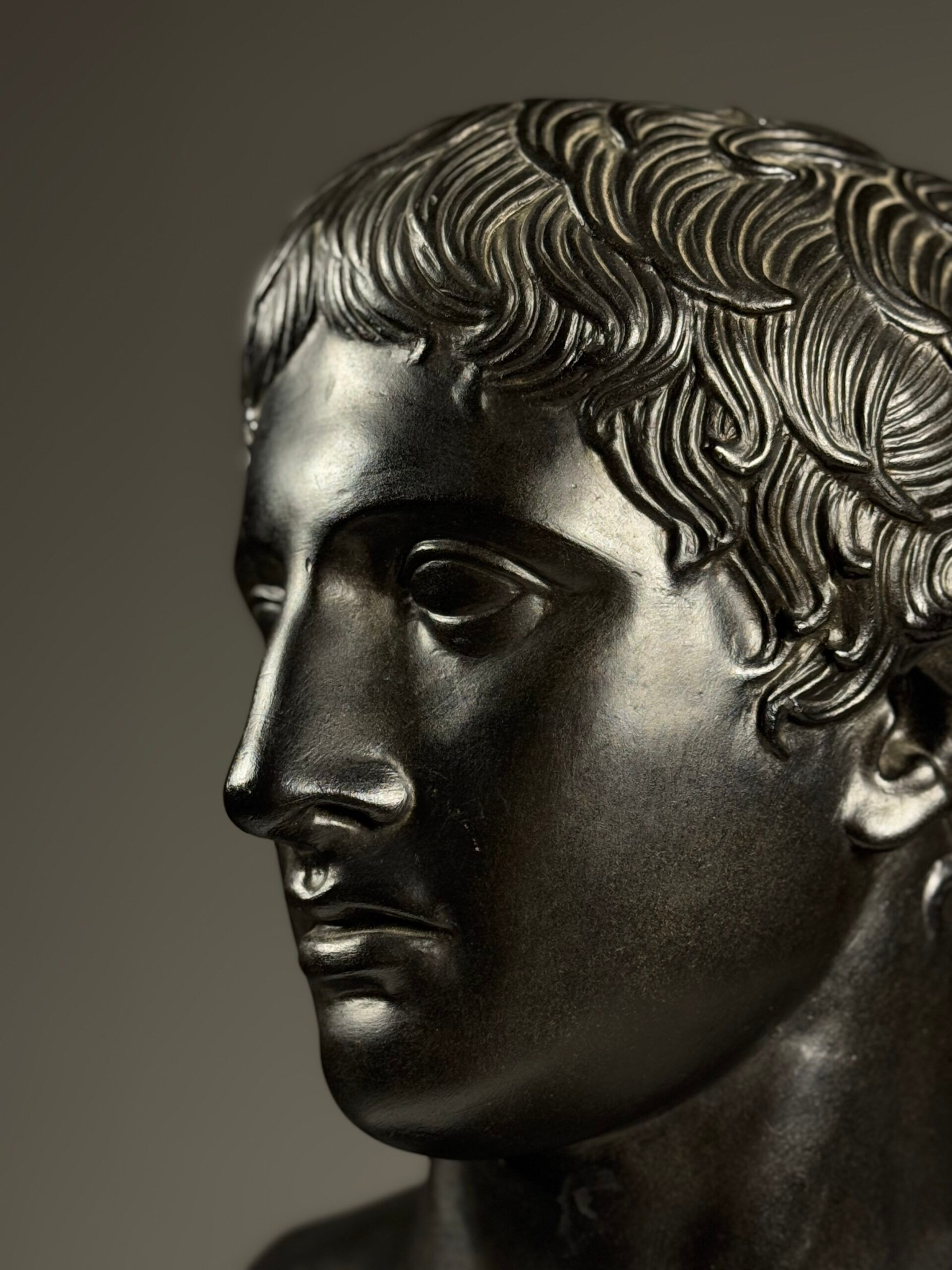 Buste grec de Doryphoros fin du 20e siècle
