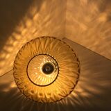Chiseled glass hanging lamp