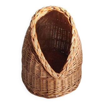 Vintage -Small rattan cat basket