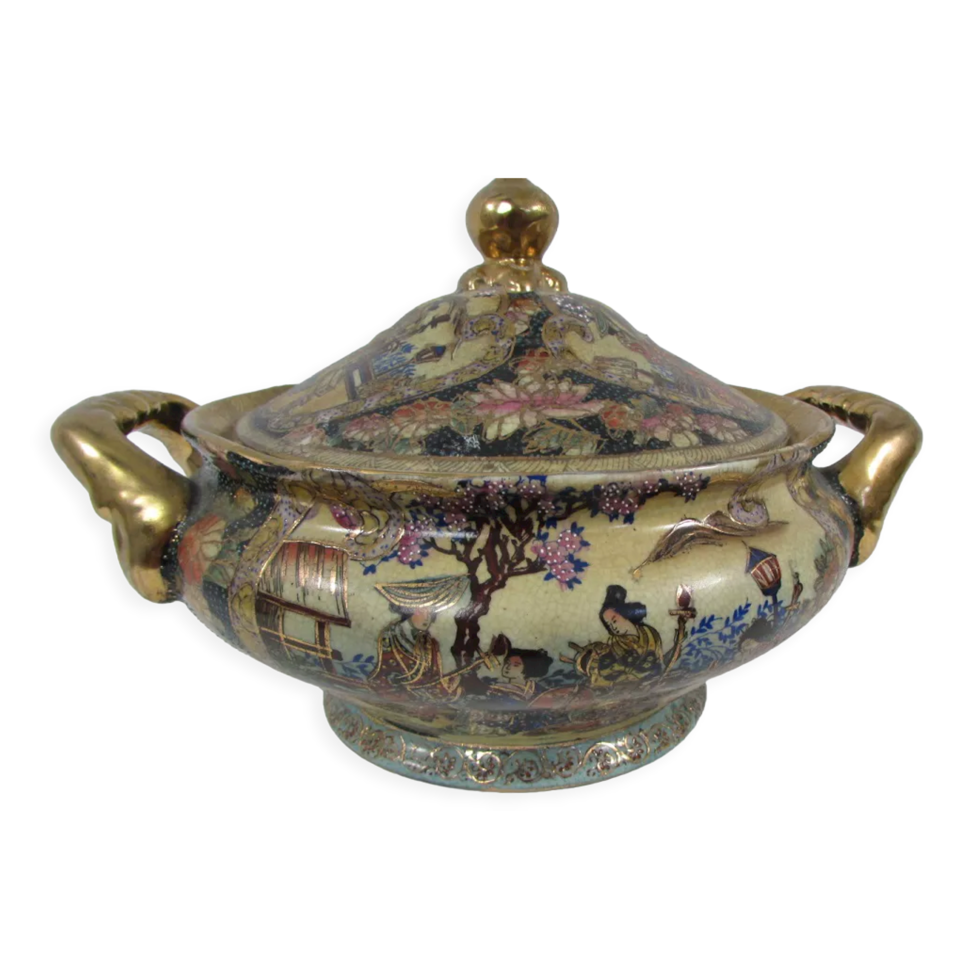 Soup tureen, hollow dish with Satsuma Japan lid