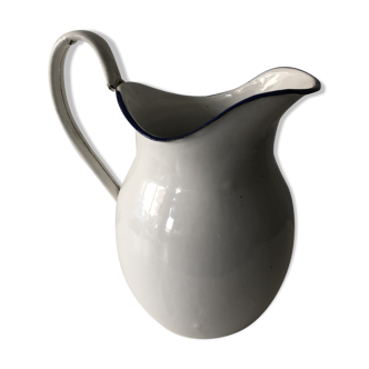 Enamelled plate pitcher