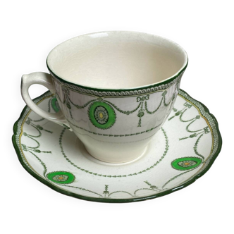 Tasse à thé En faïence Royal Doulton ancienne