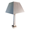 Lampe haute marbre blanc torsadé 1950, abat jour plissé taupe