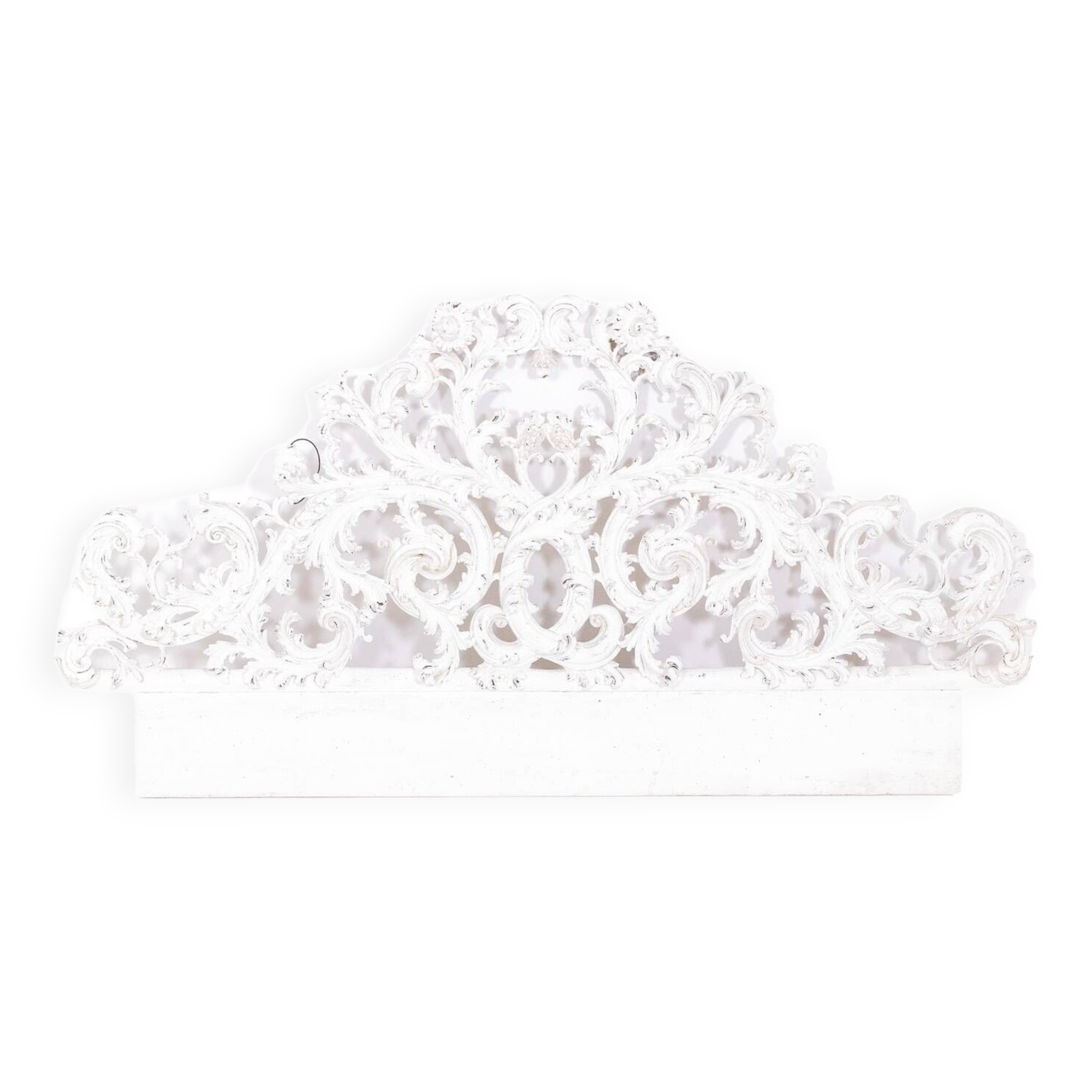 Rocaille style headboard, in carved and lacquered wood. Circa 1900.