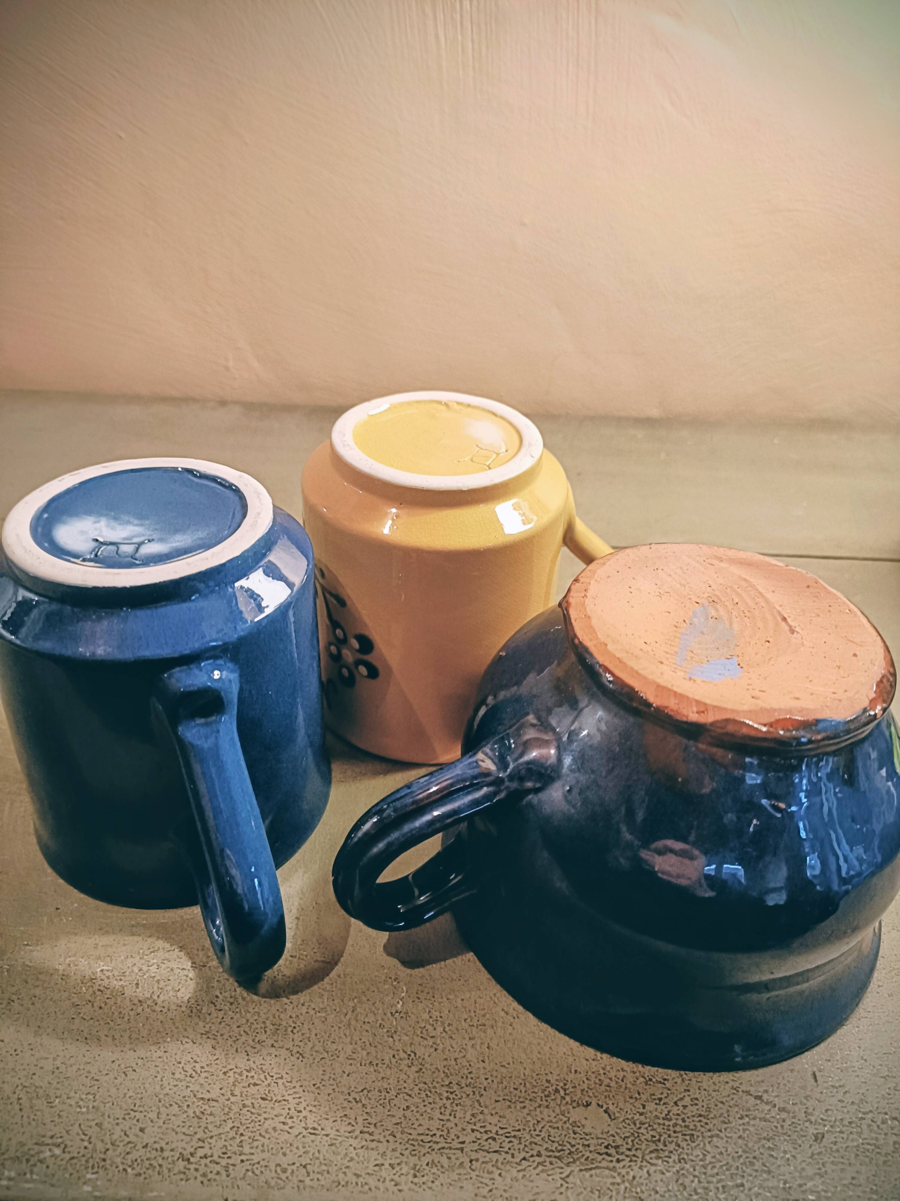 3 glazed terracotta cups with Savoie decoration