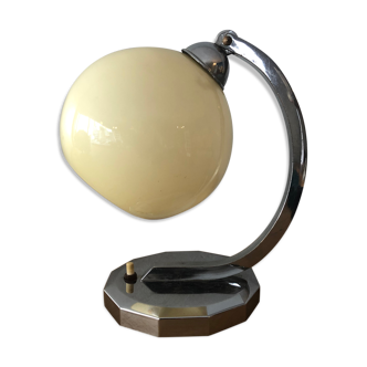 Art deco lamp