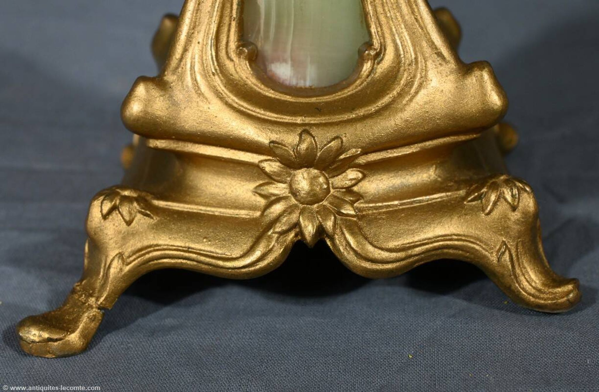 Paire de candélabres en régule doré et onyx – 1940