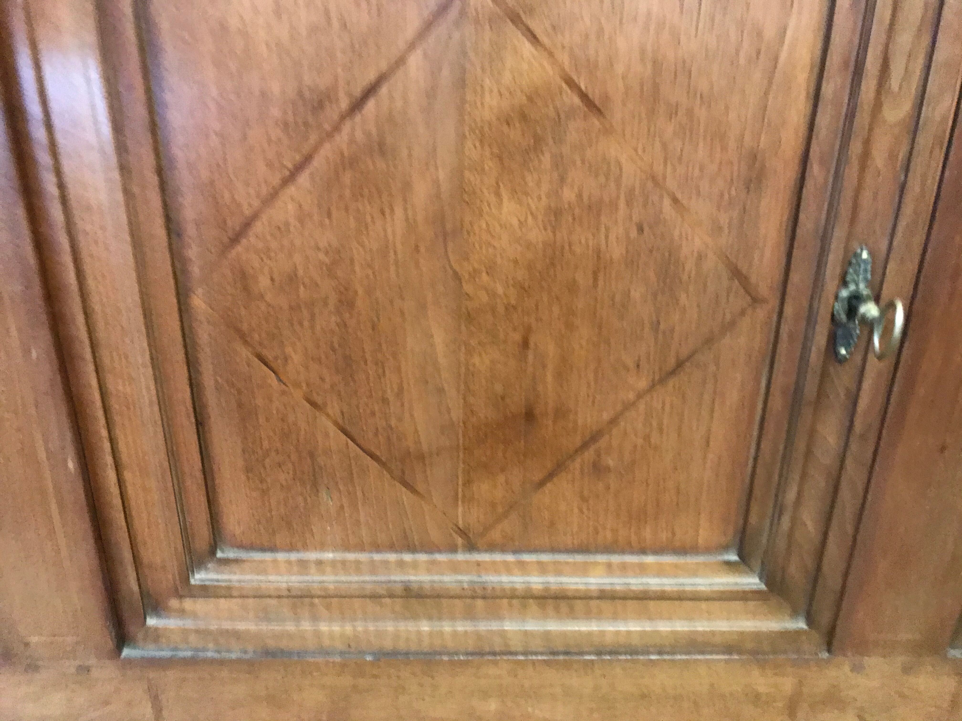 Louis XVI buffet - walnut board 19th