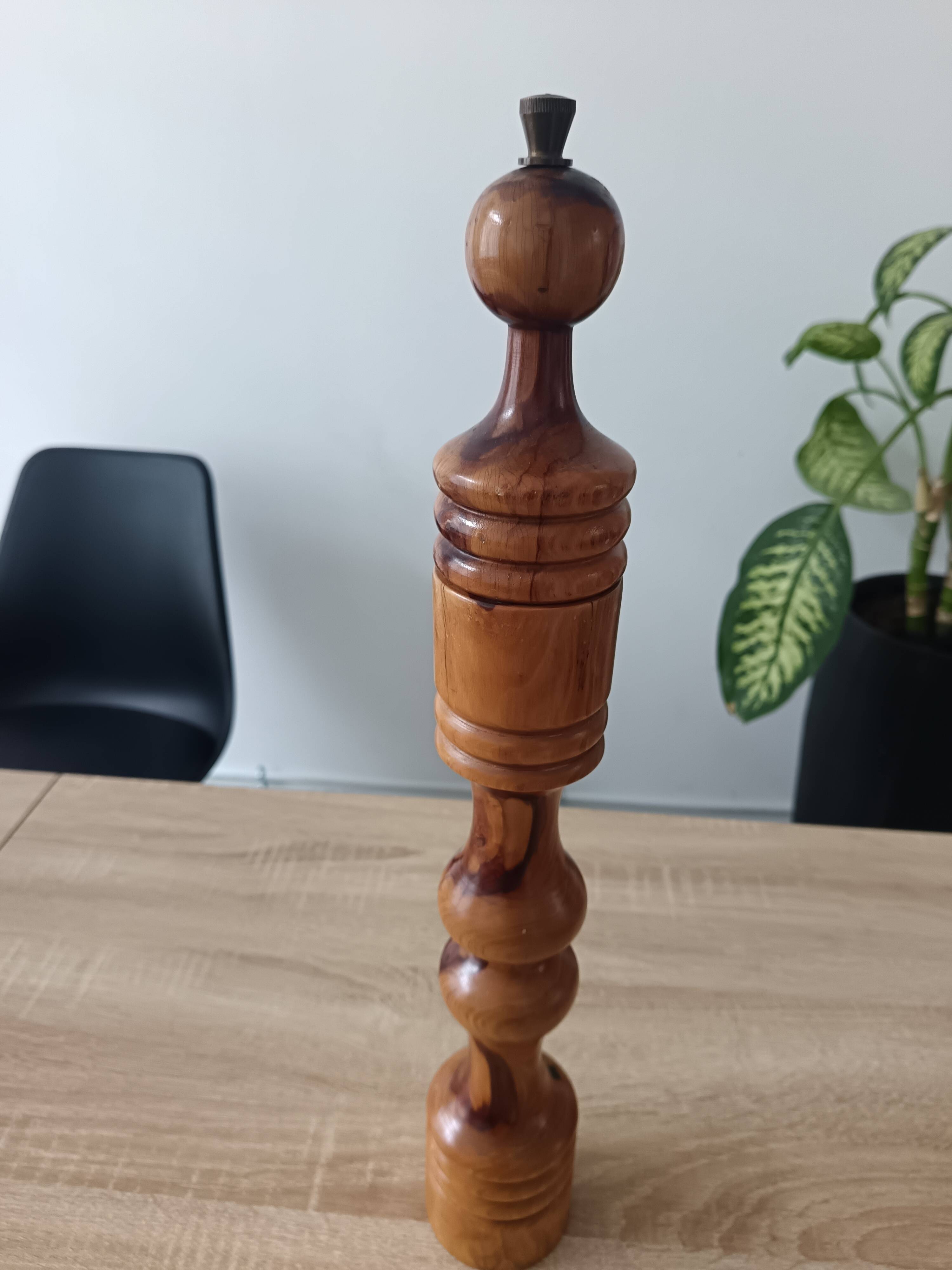 Pepper mill