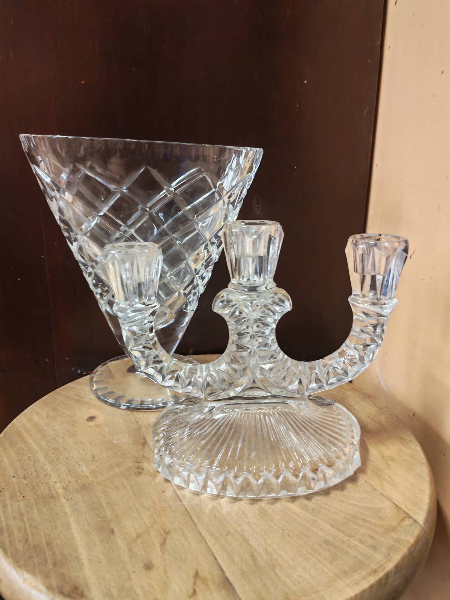 Candelabrum and fan vase in glass and crystal Art Deco style