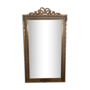 vitrine murale style Louis XVI en bois doré