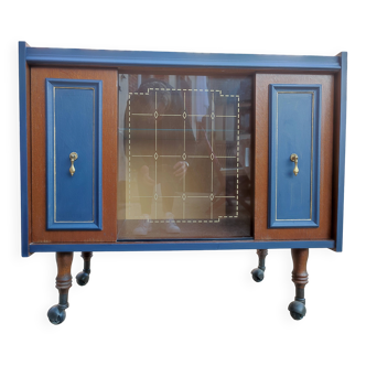 Vintage 1960s bar on wheels