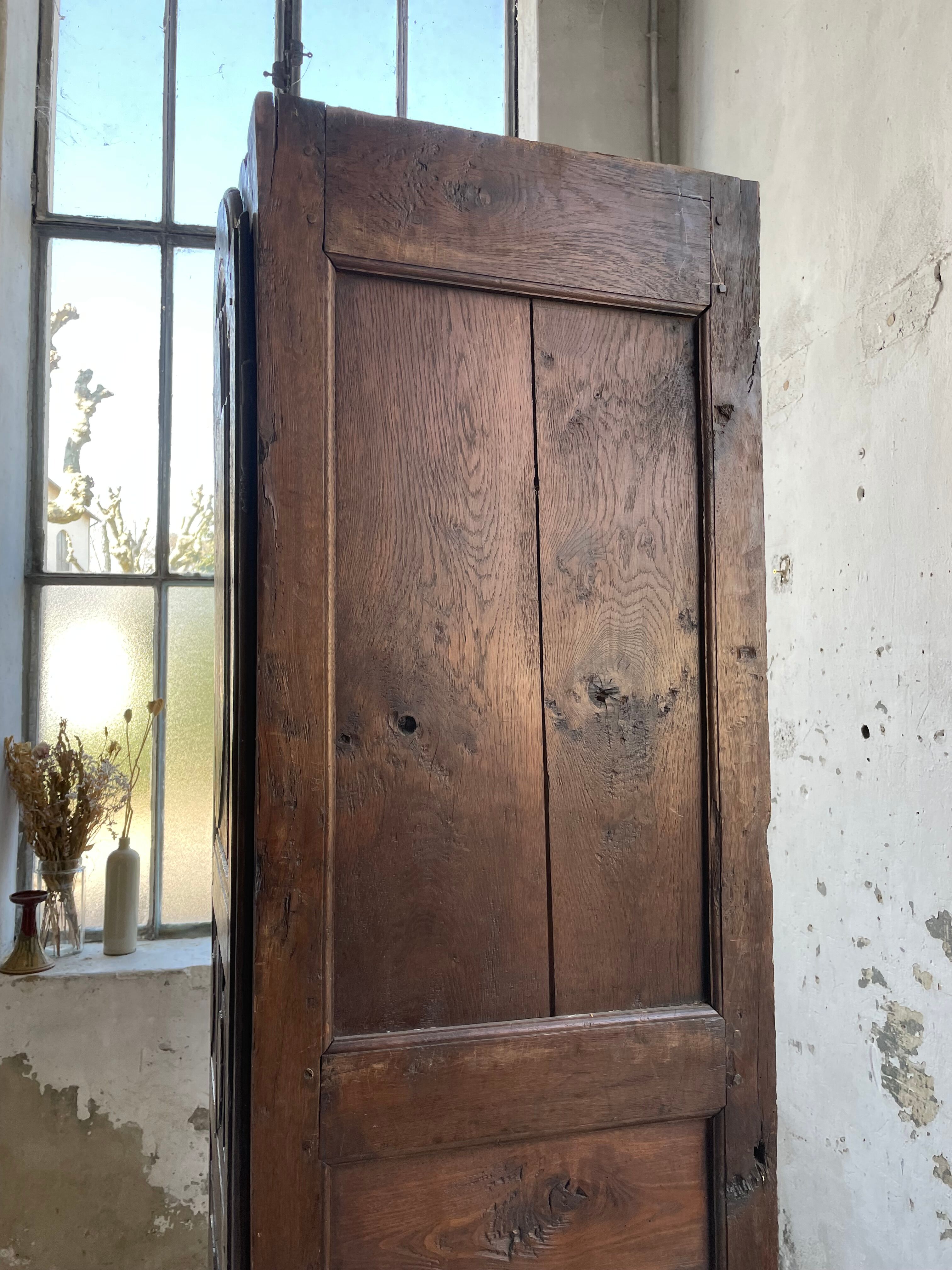 Savoyard solid oak cabinet XVIIIth