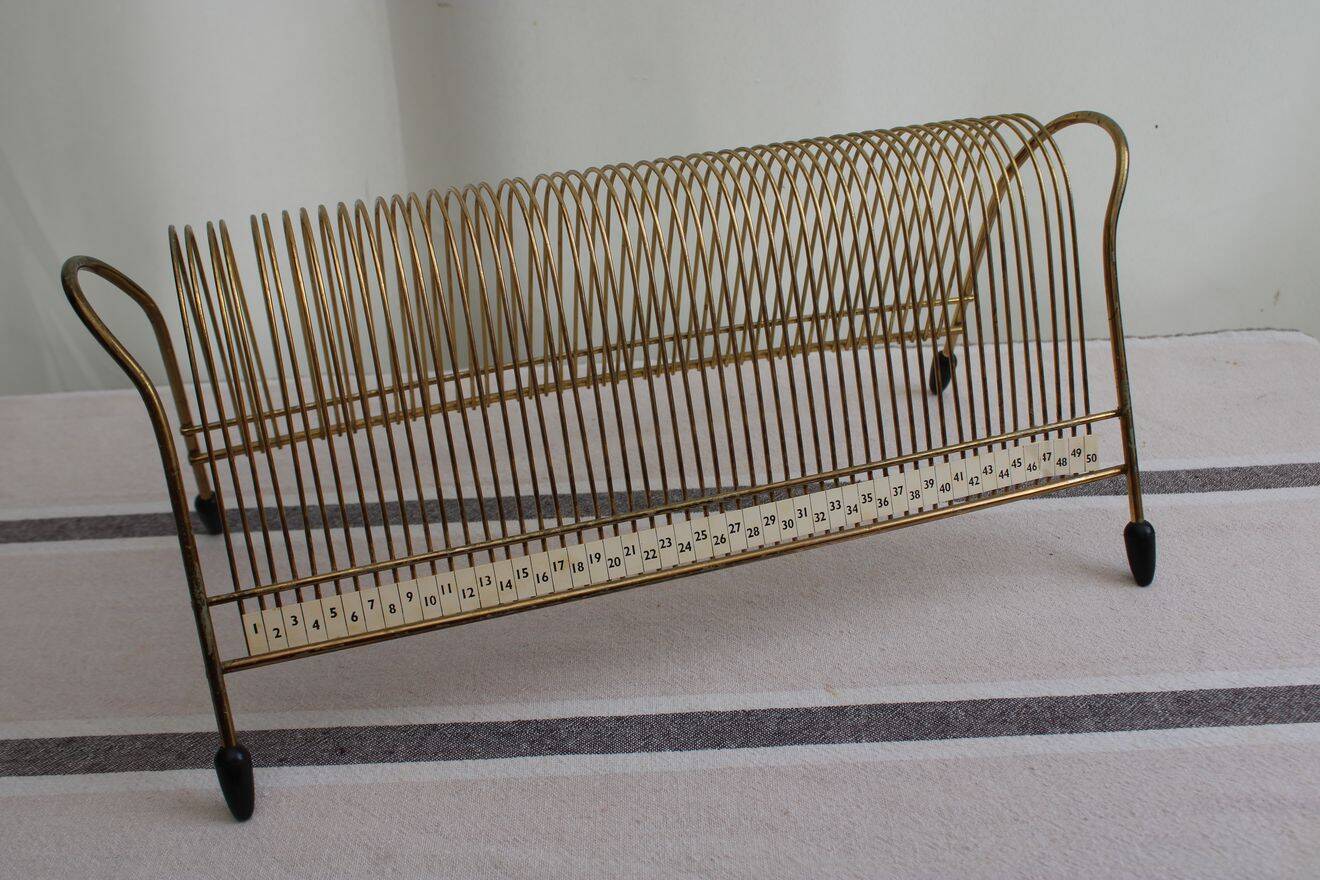 Gold metal vinyl holder