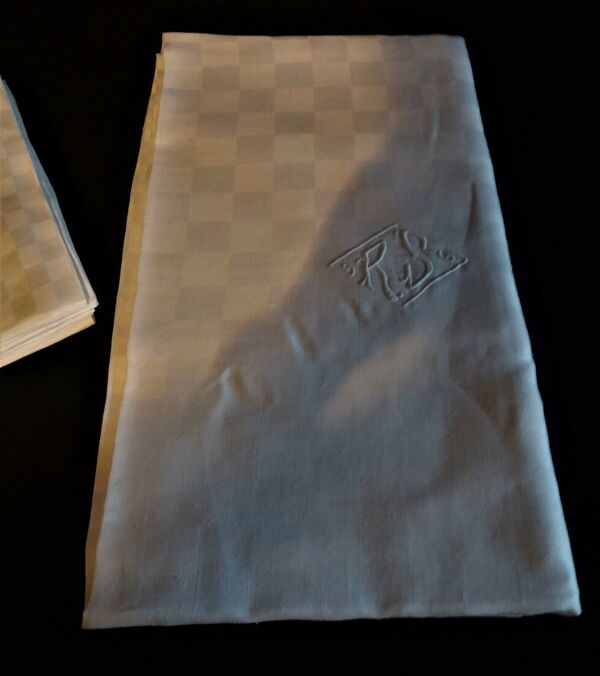 Linge de table lin damassé monogramme dix serviettes nappe 200 X 210 cm