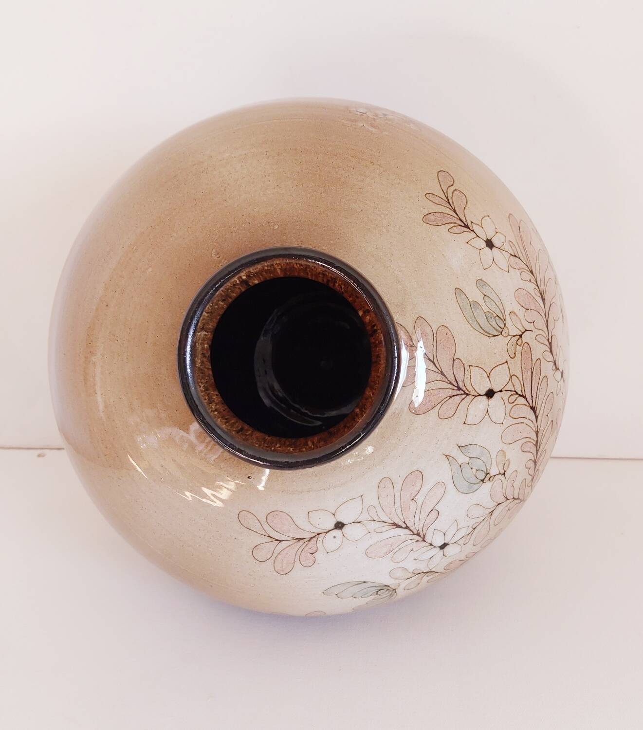 Large vintage Japanese vase