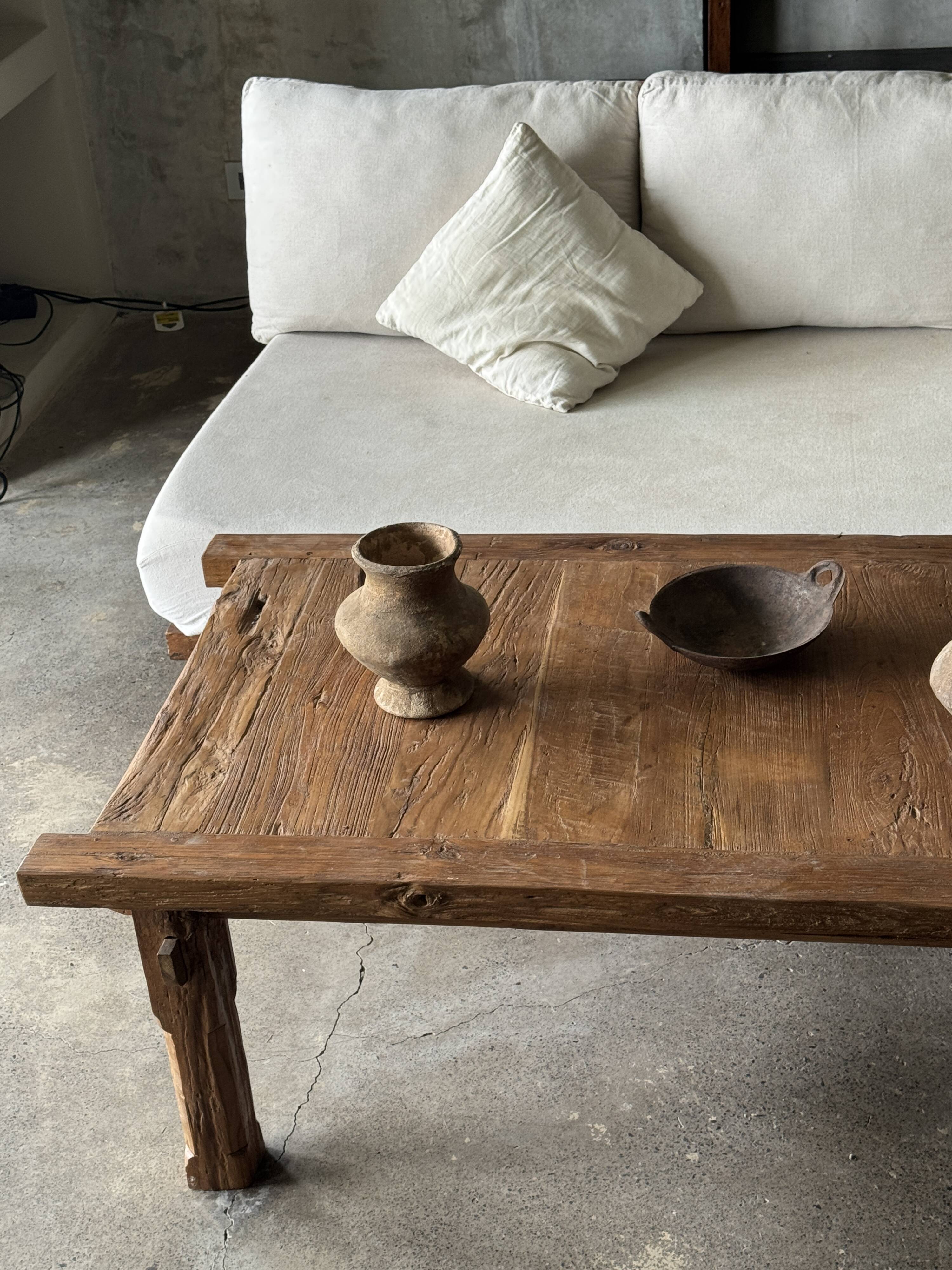 Large upcycled golden teak coffee table L1m60 W70 H45