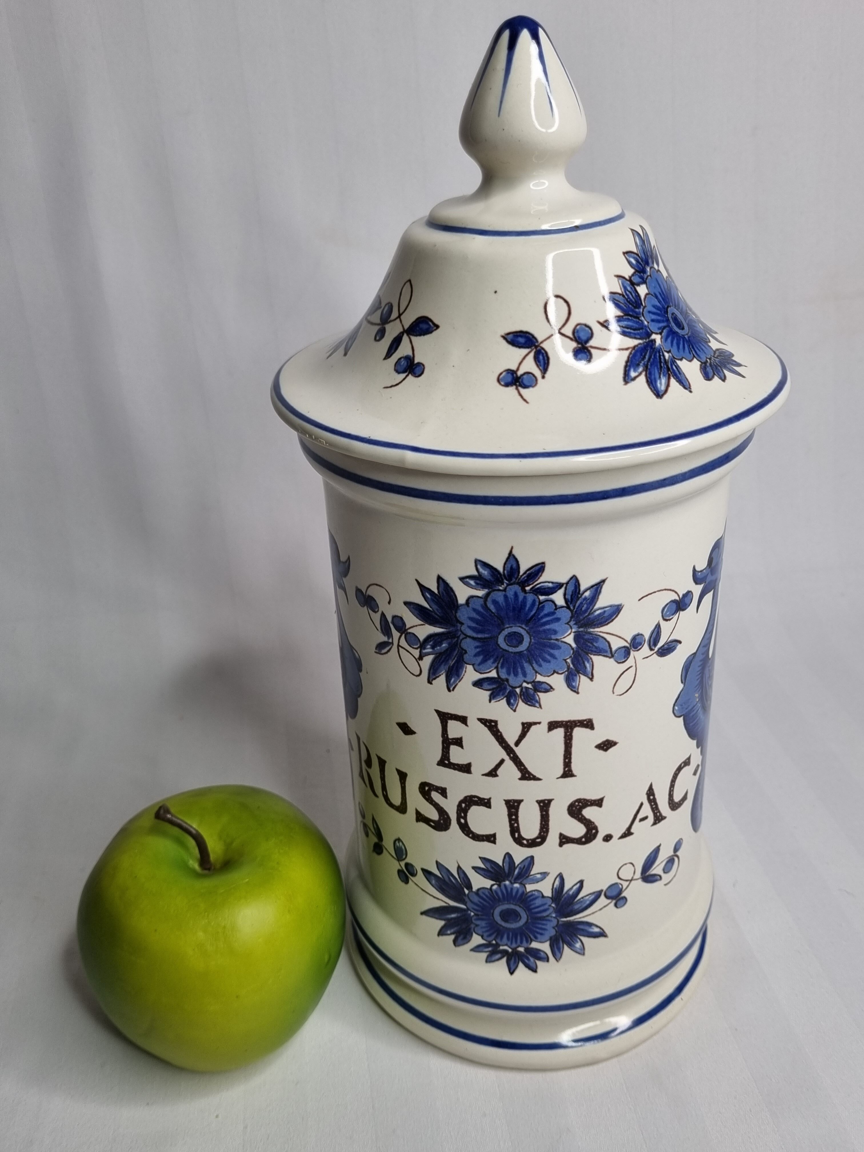 Apothecary pot "Ex. ruscus" decorated with Chimera decoration in glazed ceramic of St-Clément, 31 cm