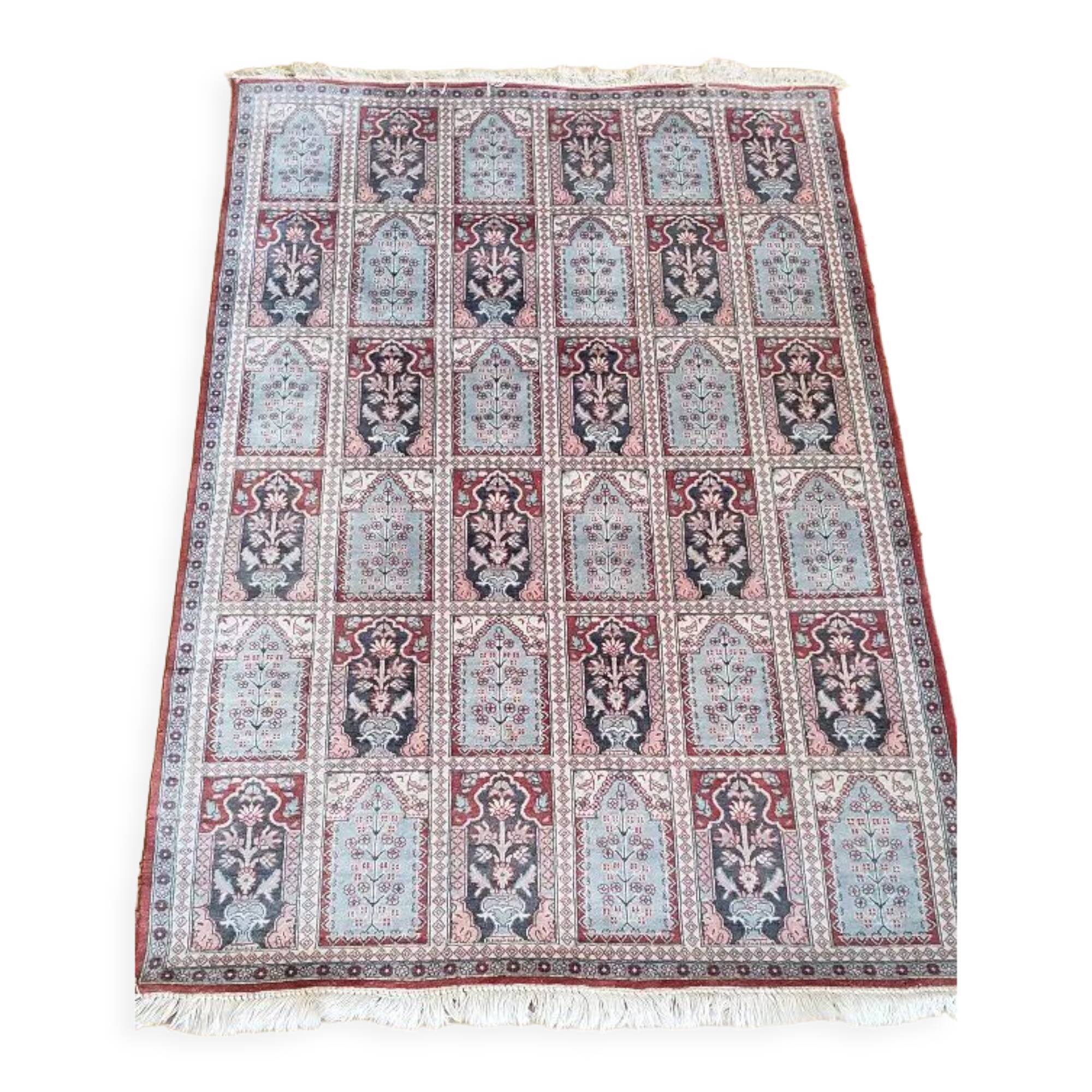 Hand-knotted wool carpet