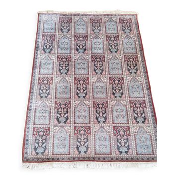 Hand-knotted wool carpet
