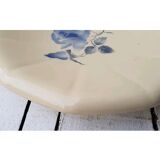 Empty pocket, flat, ceramic plate of Sarreguemines