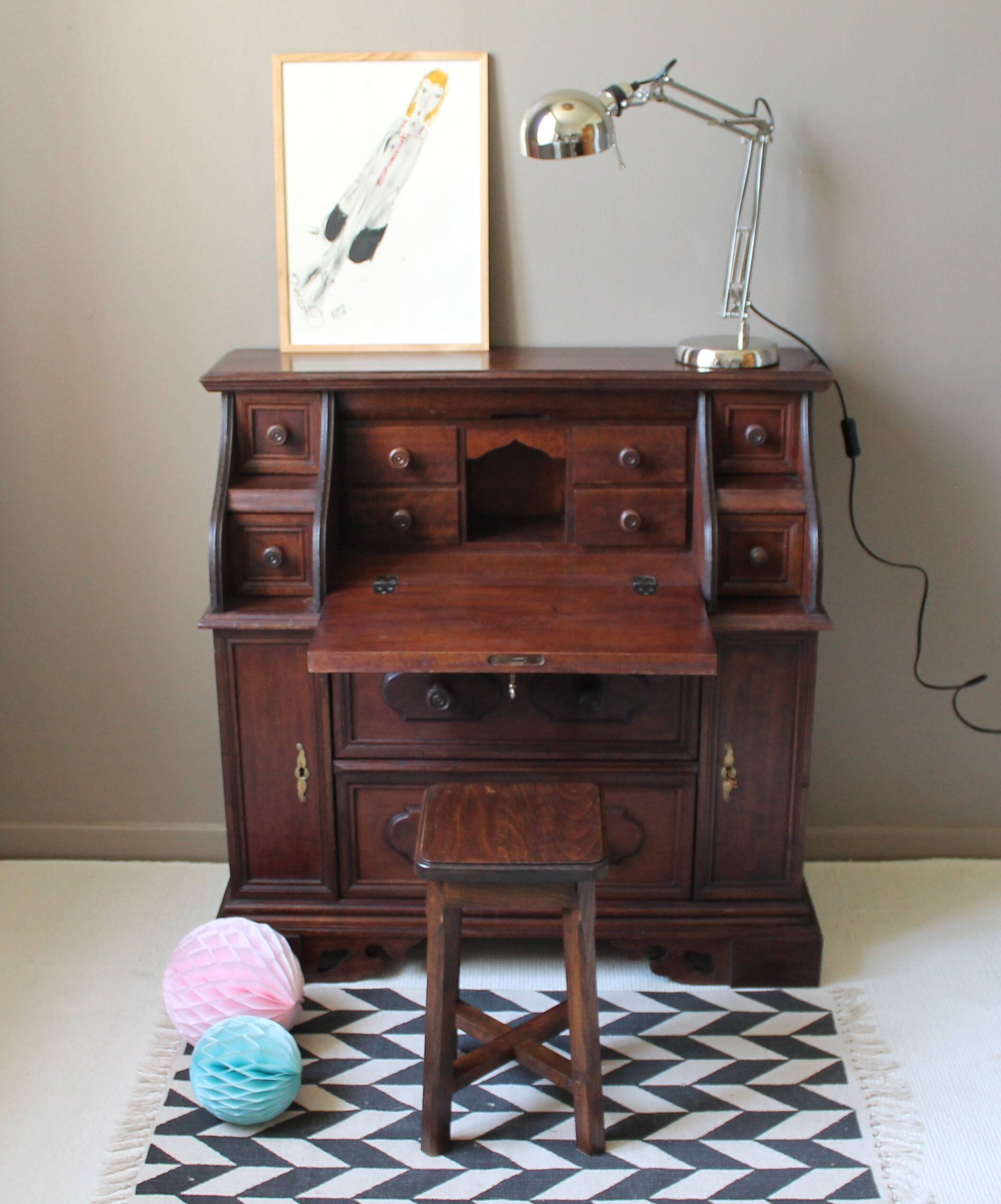 Vintage scriban desk