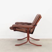 Fauteuil en cuir, design norvégien, années 1970, production : Norvège