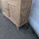 Enfilade, buffet with compass legs